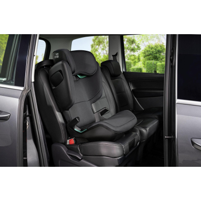 BRITAX Autosedačka Kidfix M i-Size, Cosmos Black Cosmos Black