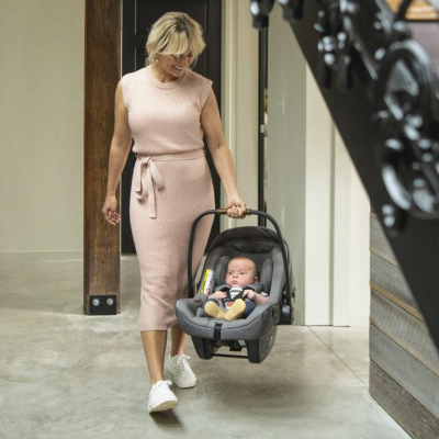 Nuna PIPA next riveted