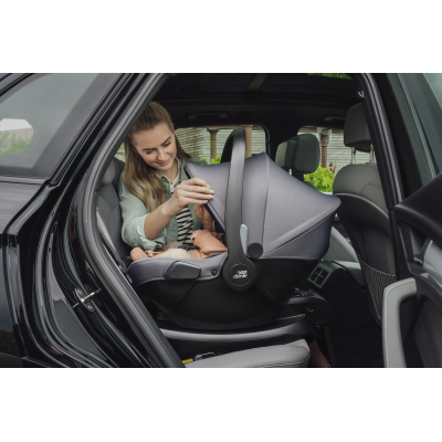 BRITAX Autosedačka set Baby-Safe Core + Baby-Safe Core Base, Frost Grey Frost Grey