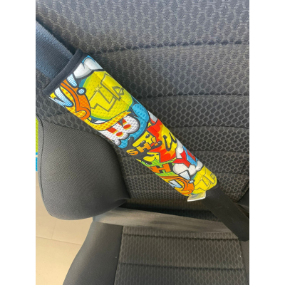 Polstrování na bezpečnostní pás - komiks